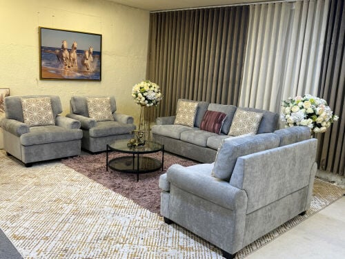 Homes r us brand sofa set