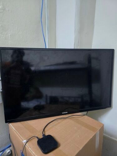 Samsung led tv 43"