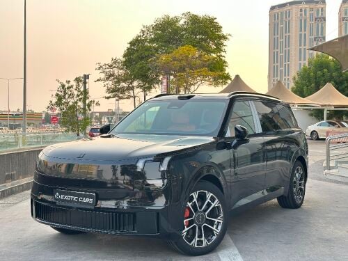 Lynk & Co 900 2025