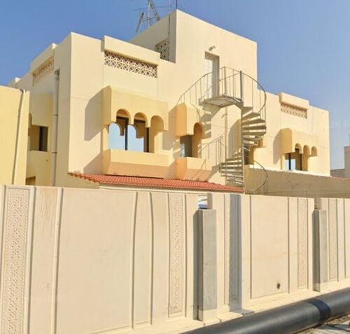 Villa for rent in Al Dafna. For det