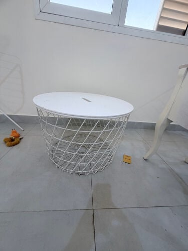 table and 2 chairs 