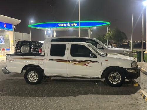 nissan pickup