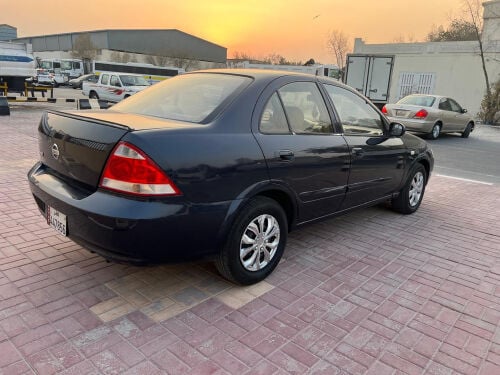 nissan sunny 2010 