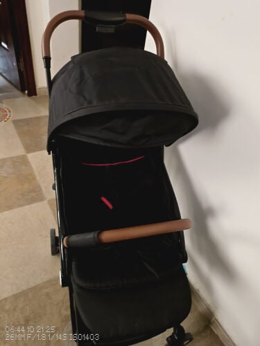 � عربة أطفال من مار 