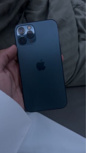 للبيع ايفون 12نظيف 