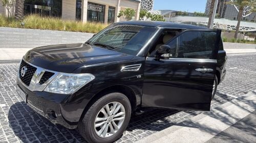 NISSAN PETROL V8 2013 SALE URGENT