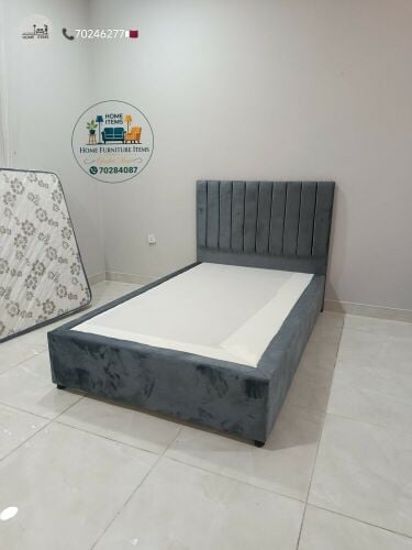 Single bed, king size bed available