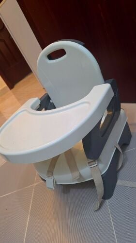 Folding dining chair