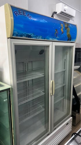 Double door chiller