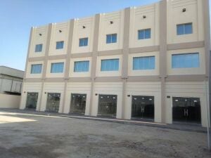 للإيجار محلات تجارية بالصناعيه