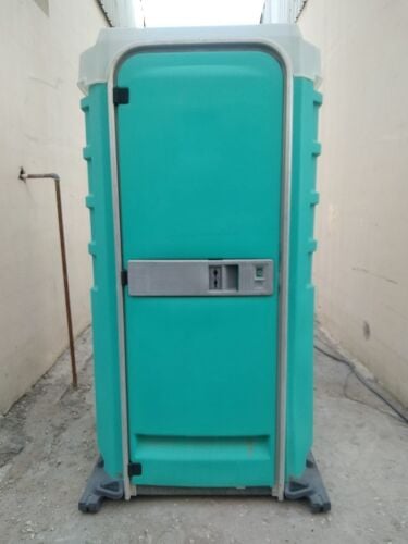 HighQuality Portable Plastic Toilet