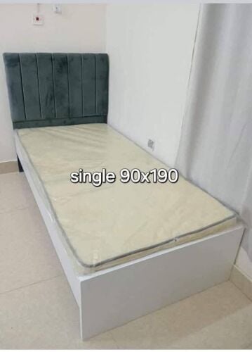 بيع وتصنيع سرير مفرد ومزدوج.
