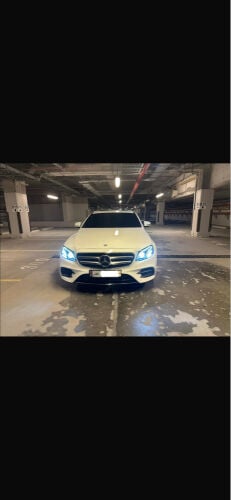 MERCEDES E200