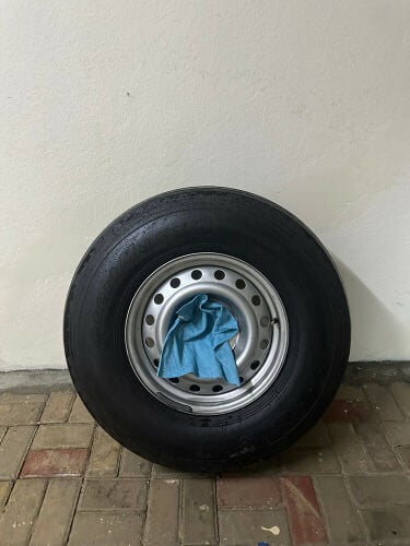 ballon Tyre 1 only 