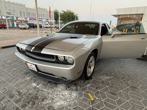 Dodge Challenger V6
