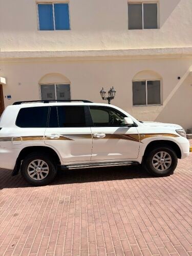 Toyota Land Cruiser GX V6