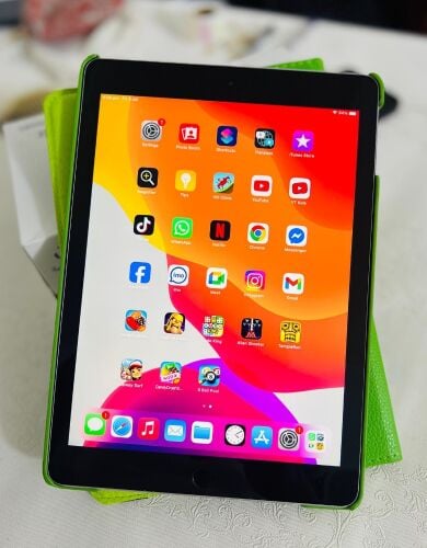 iPad Air2 /64gb/WiFi