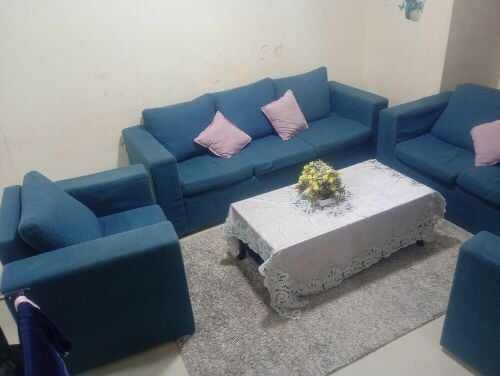 Sofa good condition with table