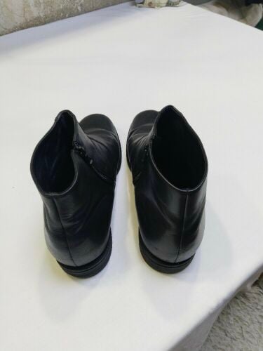 Man shoes 44,