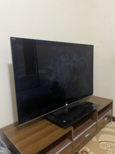 TV 65Inch