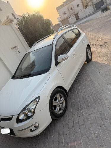 i30