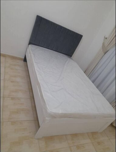 سرير ومرتبة