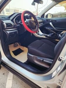 2020 Eclipse cross 2.0L Lady owned