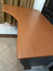 طاولة ممتازة و درج