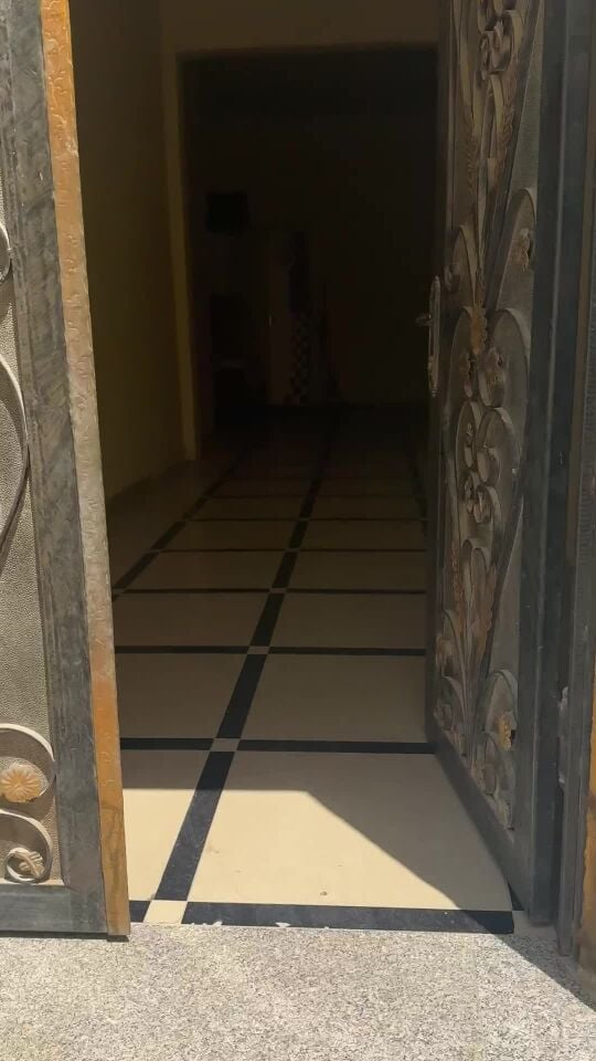 للايجار شقه عين خالد 