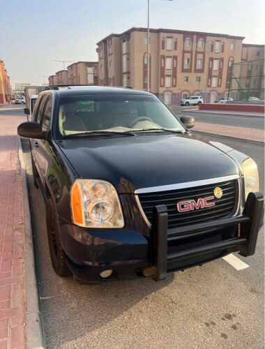 للبيع او البدل بصالون 