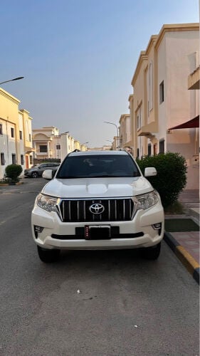Prado 2019 clean for sale
