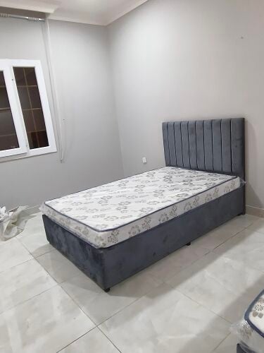 نبيع جميع أنواع مراتب الأسرة والخ