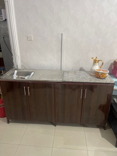 kitchen cabinet with sink 