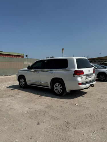 Land Cruiser VX-R for Sale
