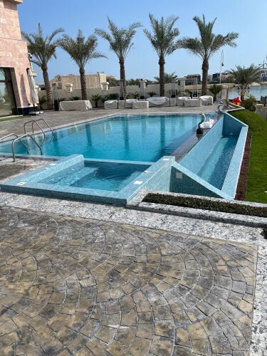 الهدف لبرك السباحه 