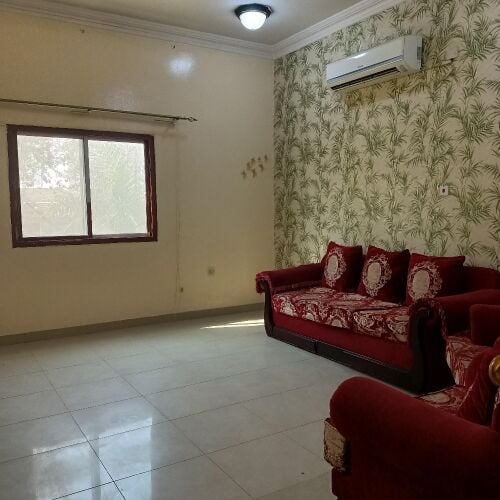 For small family in South moaither