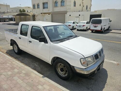 نيسان بيكاب 2003