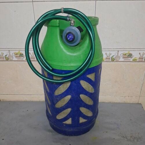 Gas Cylinder,Regulator, Pipe