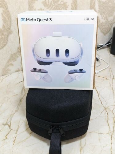 New VR Quest 3 with all accessories