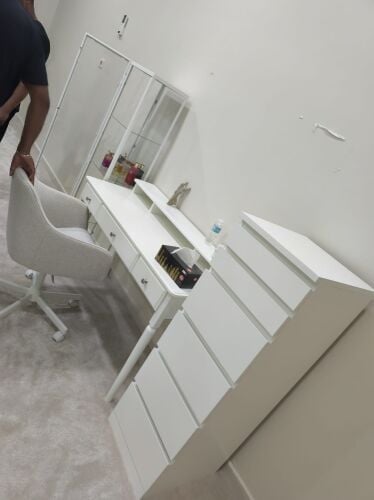 dressing table along with mirror