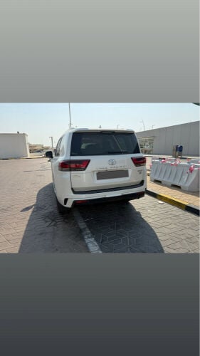للبيع