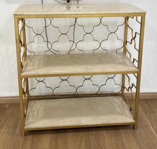 طاولة رخام