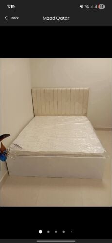 سرير ومرتبة