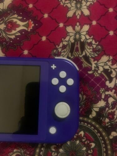 Nintendo switch lite blue (used)