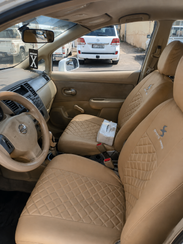 Nissan tiida