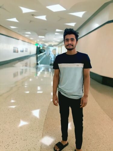 مشرف حسين