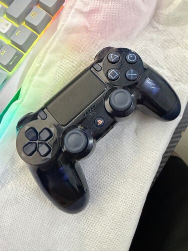 PS4 500 million edition controller 