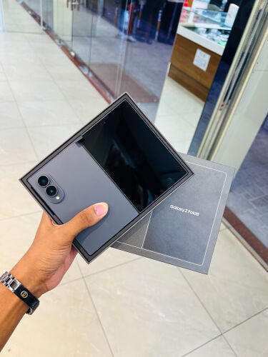Samsung Galaxy Z fold 8  256gb 