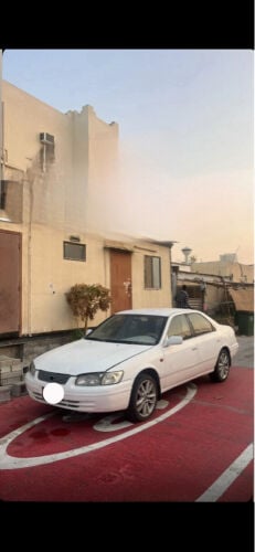 للبيع كامري موديل 1999