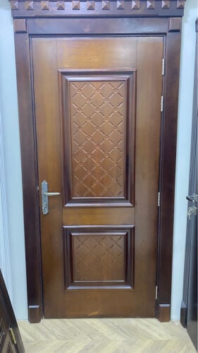 each door 800 Qar 